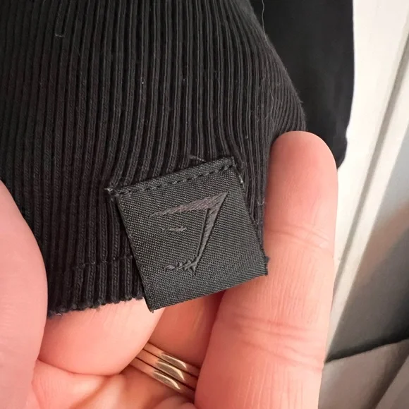 Gymshark x Leana Deeb Sweatshirt in Black size Large - Picture 6 of 9